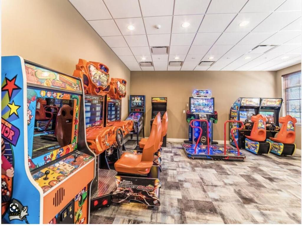 A Whole New World Villa Kissimmee Bagian luar foto
