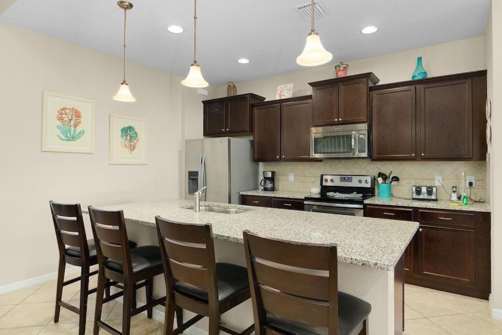 A Whole New World Villa Kissimmee Bagian luar foto