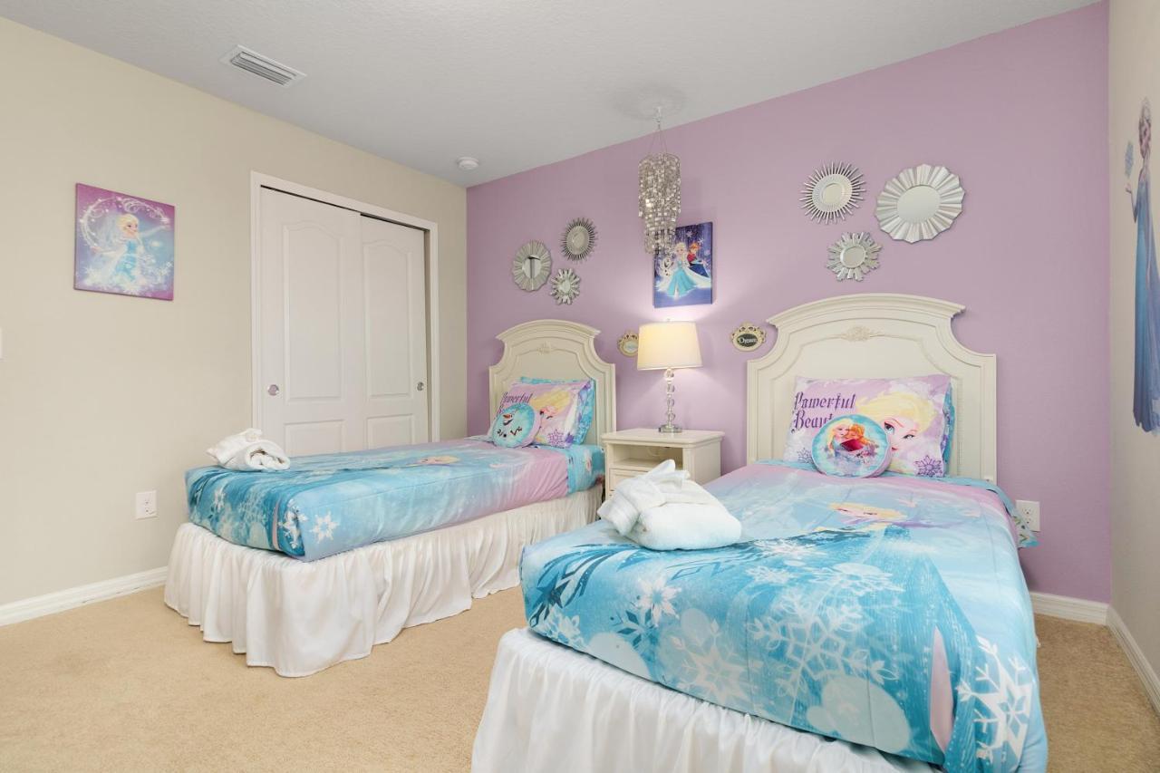 A Whole New World Villa Kissimmee Bagian luar foto