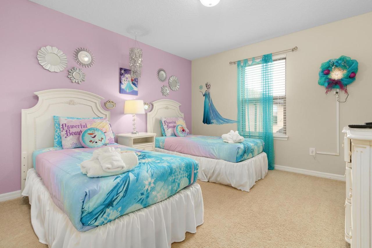 A Whole New World Villa Kissimmee Bagian luar foto