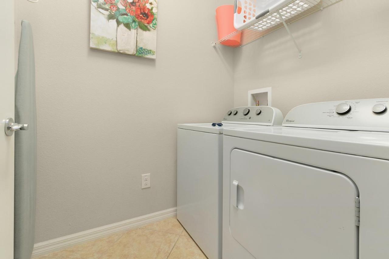 A Whole New World Villa Kissimmee Bagian luar foto
